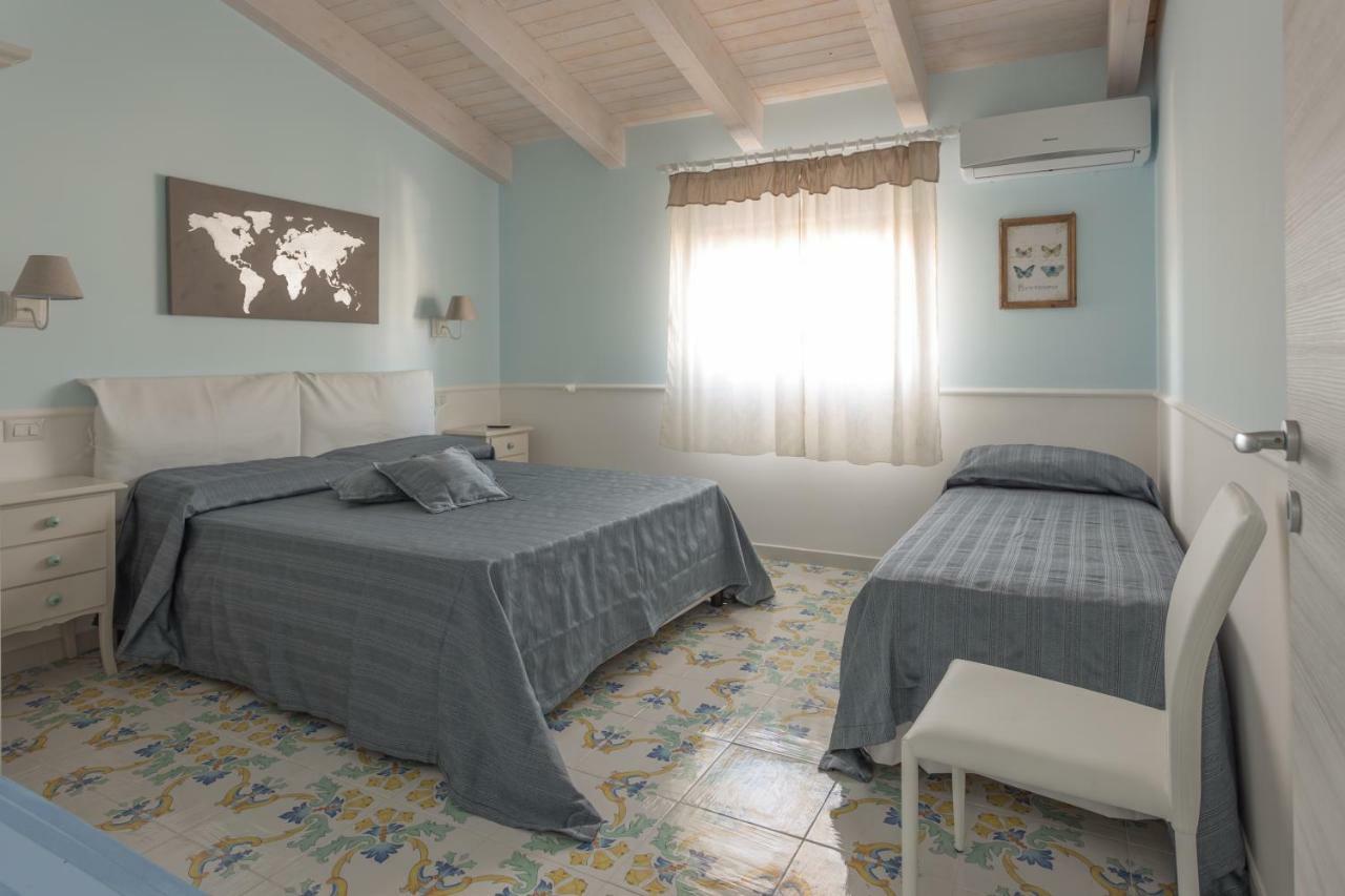 La Casetta In Villa Санта-Мария-ди-Кастеллабате Экстерьер фото